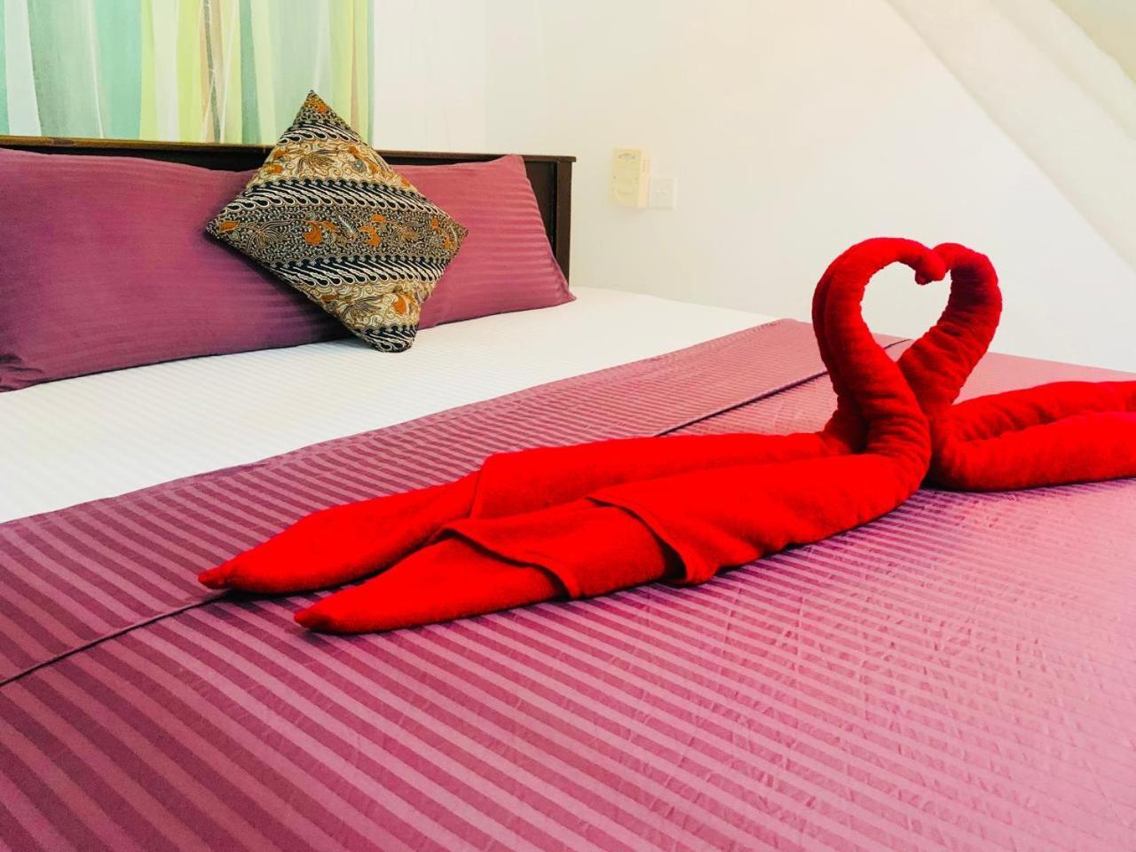 Poppies Mirissa Hotel Екстериор снимка
